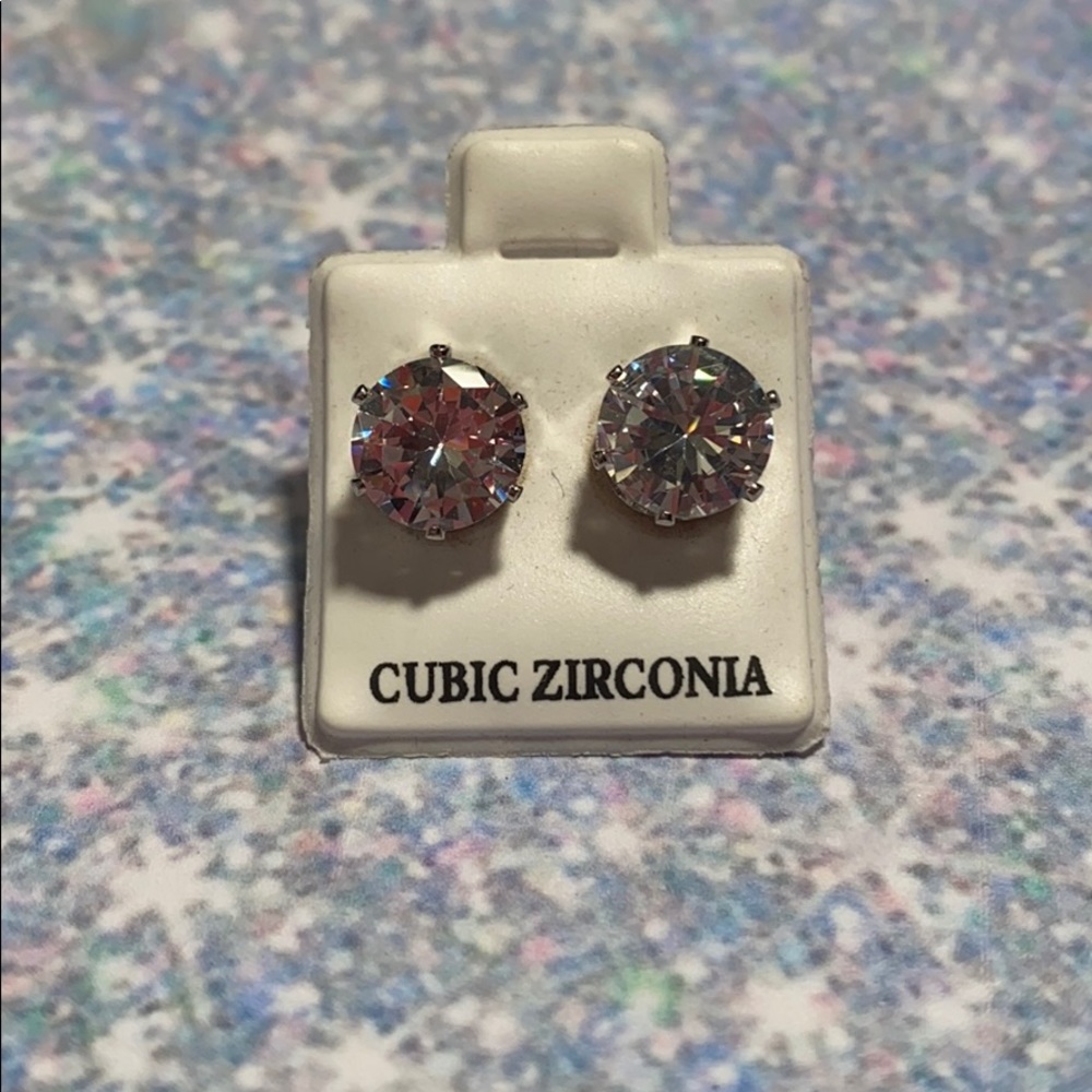 Fashion earrings